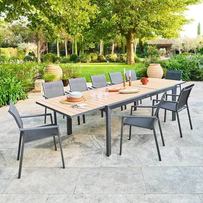Uitschuifbare Tuintafel Évasion Hespéride – Aluminium & Houtlook Honey / Graphite – 12 Personen (200/320 cm)